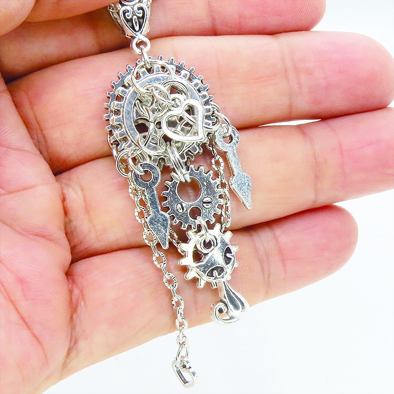 アンティークシルバー 猫と歯車・チェーンのスチームパンク風ネックレス ハート アジャスター付 長さ変更可
