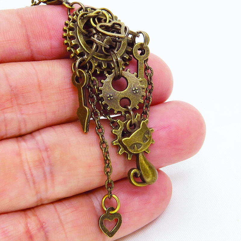 アンティークゴールド 猫と歯車・チェーンのスチームパンク風ネックレス ハート アジャスター付 長さ変更可