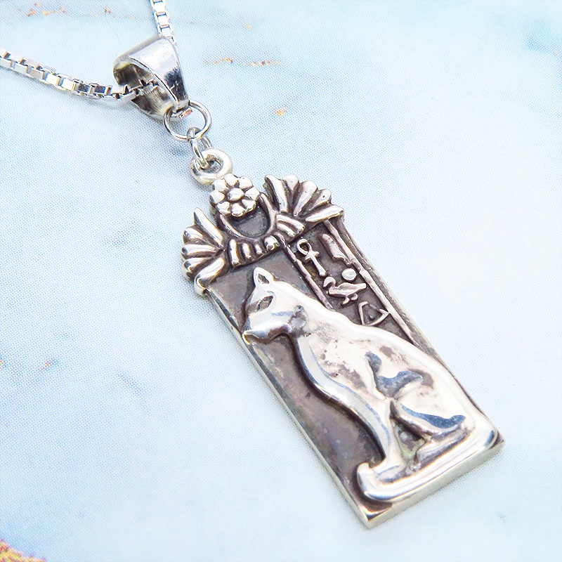 シルバー925 猫の女神 バステト 古代エジプト タグプレートネックレス オリエンタル 猫ネックレス