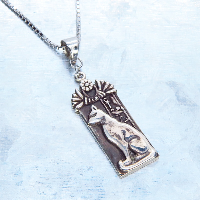 シルバー925 猫の女神 バステト 古代エジプト タグプレートネックレス オリエンタル 猫ネックレス