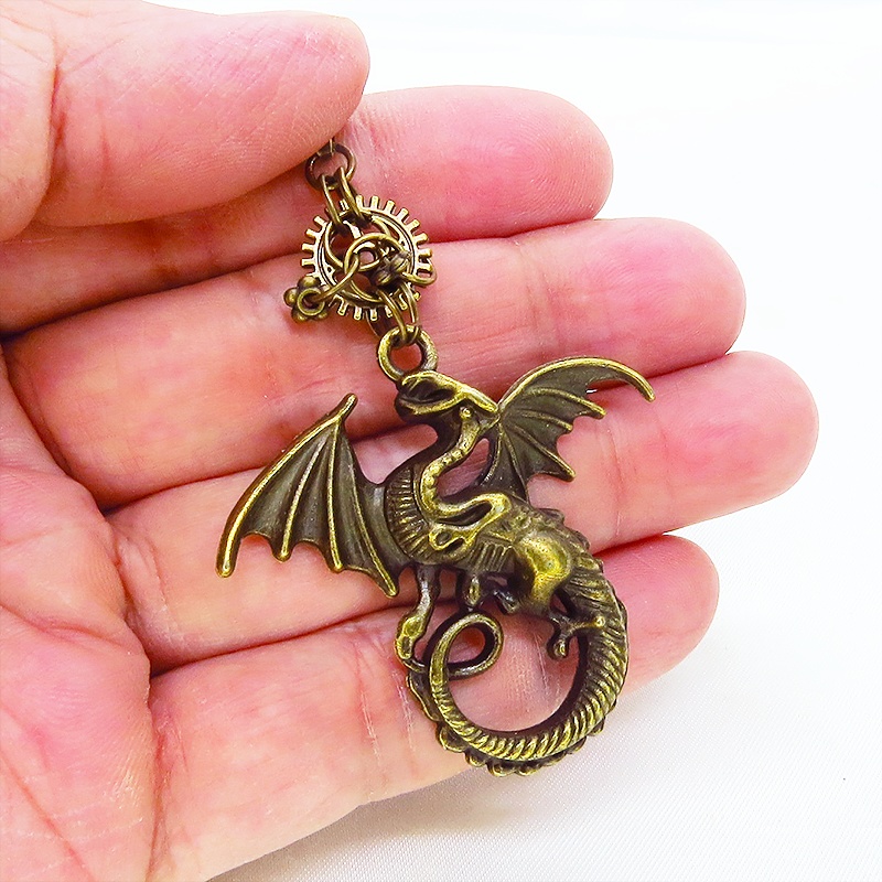 アンティークゴールド 翼を広げるドラゴンと歯車のネックレス ゴシック 金古美色 メンズ レディース