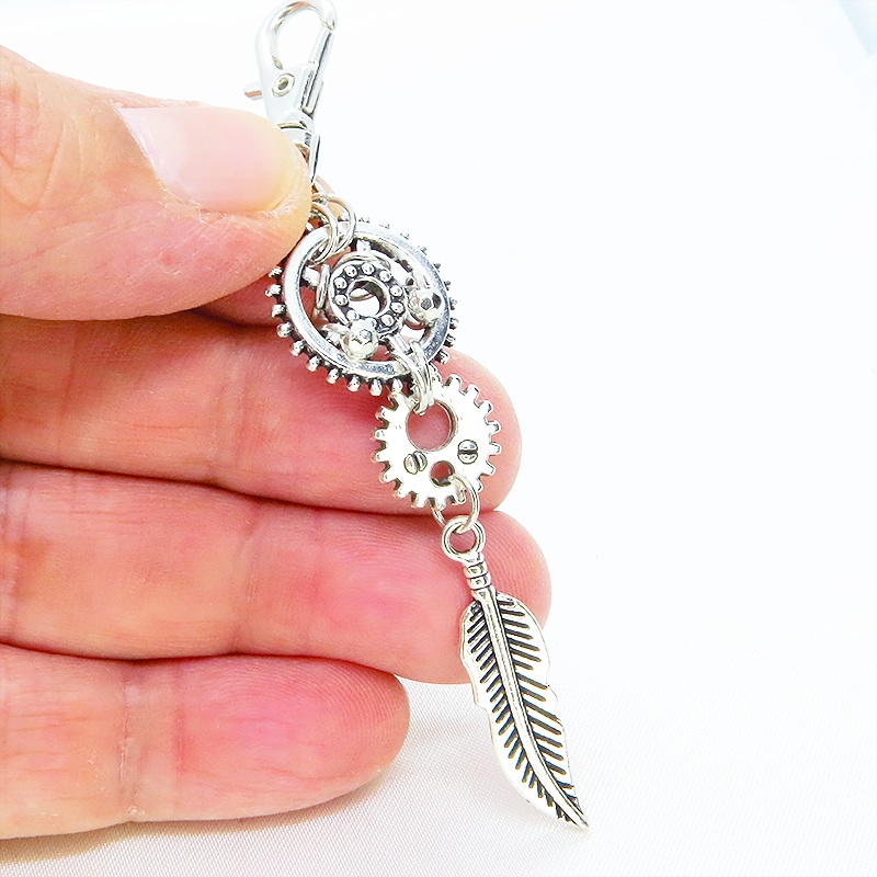 アンティークシルバー フェザーと歯車を組合せたスチームパンク風ロングキーホルダー