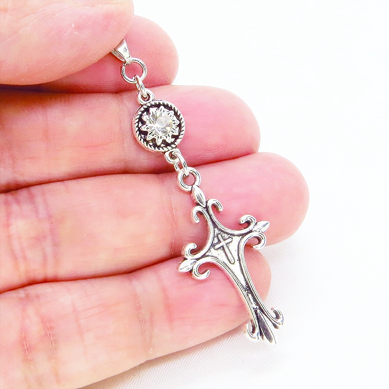 アンティークシルバー ゴシック調のロザリオ(十字架)とラインストーンのペンダント・ネックレス アジャスター可 SV925可