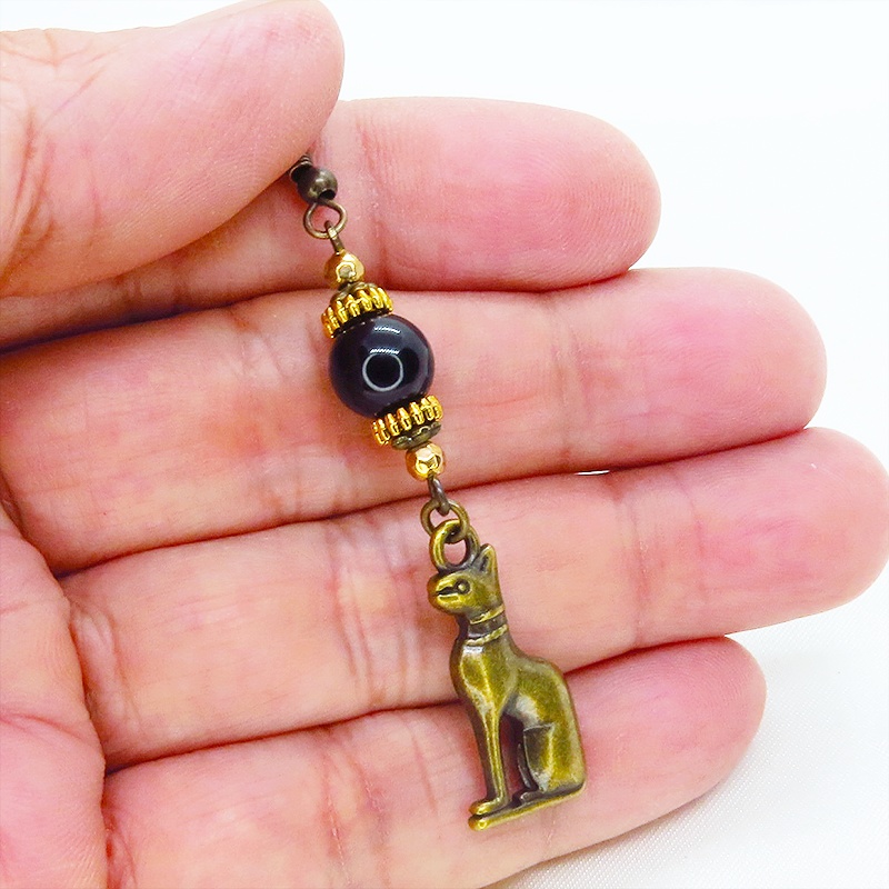 バステト 猫の女神 アンティークゴールド オニキスと組合せたオリエンタル調ピアス 古代エジプト