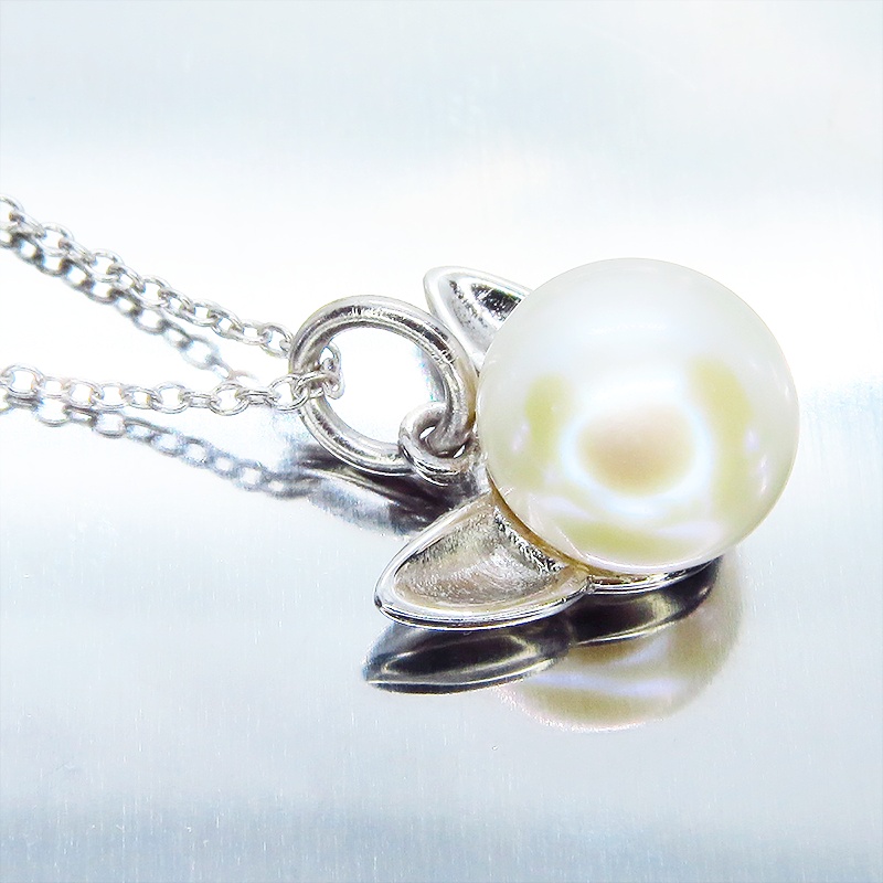シルバー925 ペンダント型の淡水パール(ナチャラル)のシンプルで大人可愛い猫耳パールネックレス アジャスター追加可