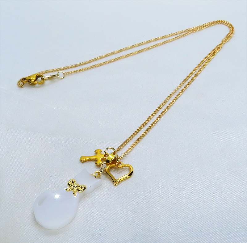 白猫シルエットモチーフとハート&ロザリオの大人可愛いネックレス SV925 18KGC変更可