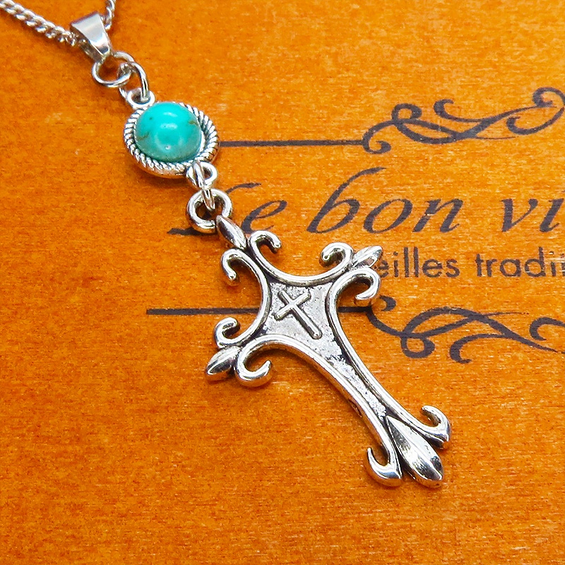 アンティークシルバー ゴシックデザインロザリオ(十字架)とターコイスのネックレス 長さ変更可 アジャスター可