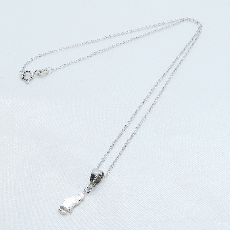 シンプルにさり気なく大人可愛い猫モチーフネックレス シルバー925ネックレス 長さ変更可 アジャスター追加可