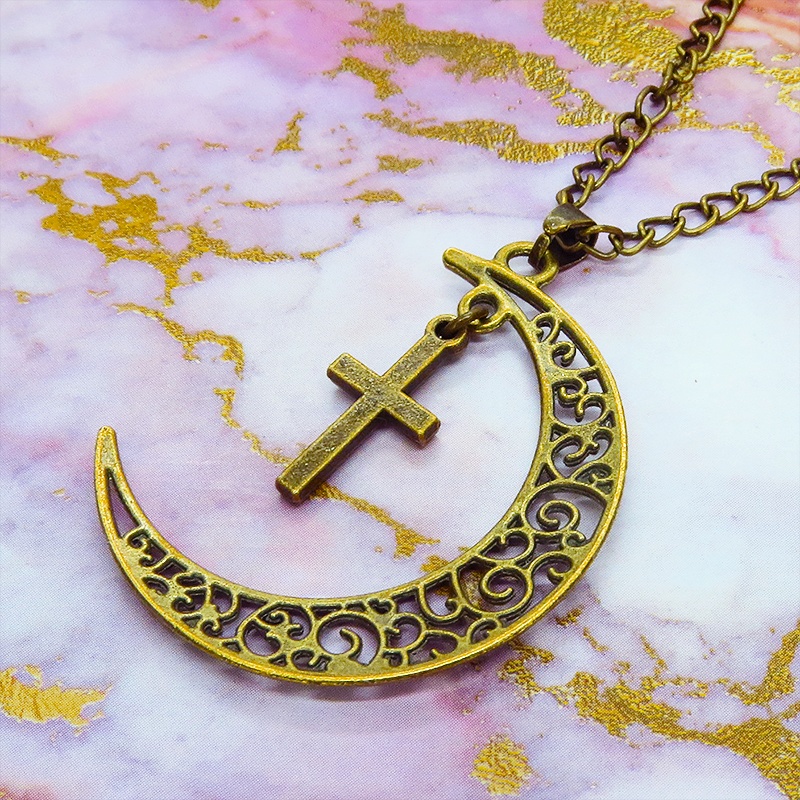 アンティークゴールド 透かし三日月とロザリオ(十字架)の大人可愛いネックレス ムーンネックレス 金古美