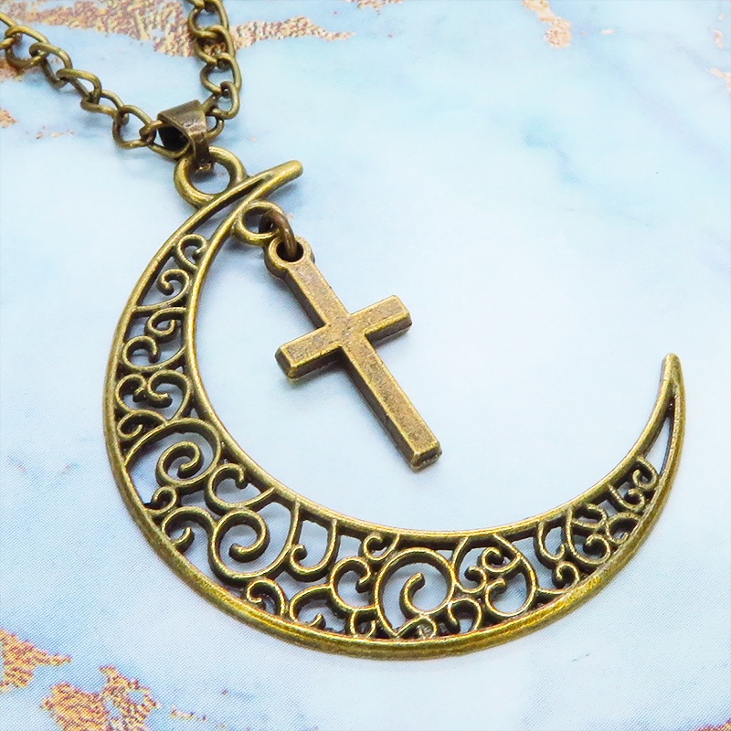 アンティークゴールド 透かし三日月とロザリオ(十字架)の大人可愛いネックレス ムーンネックレス 金古美