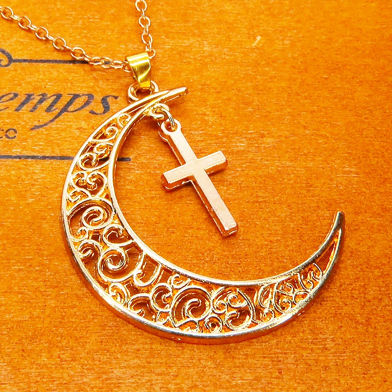 マットゴールド 透かし三日月とロザリオ(十字架)の大人可愛いネックレス ムーンネックレス
