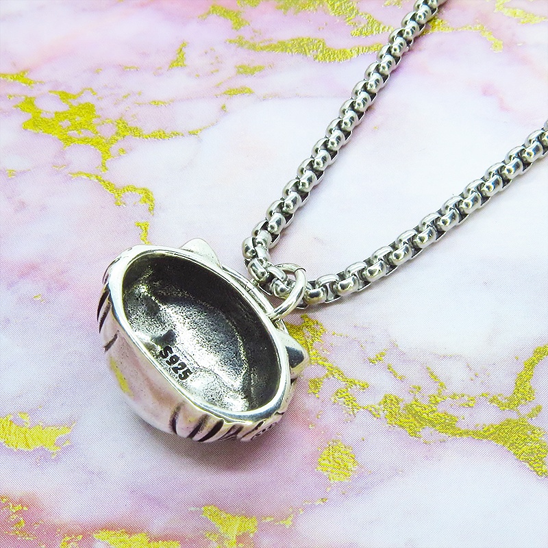 立体的でリアルな猫フェイスモチーフのペンダントネックレス ヘッドフォン ブルージルコン シルバー925PLTD チタン鋼