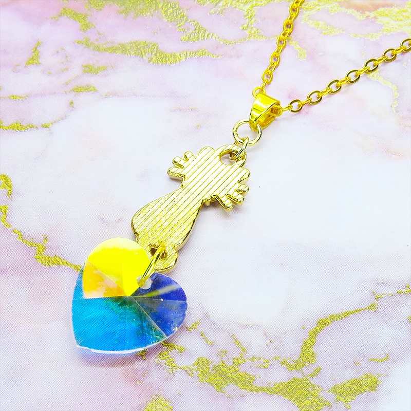 黒猫とハート型スワロフスキー(クリスタルオーロラ)を組み合わせたネックレス 長さ変更可 18KGC変更可