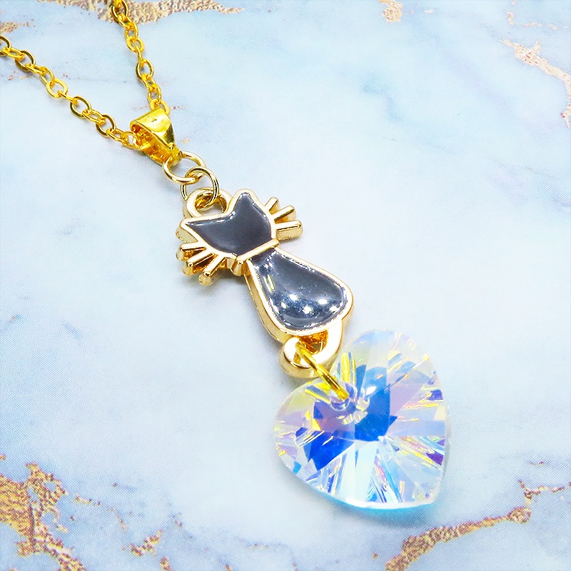 黒猫とハート型スワロフスキー(クリスタルオーロラ)を組み合わせたネックレス 長さ変更可 18KGC変更可