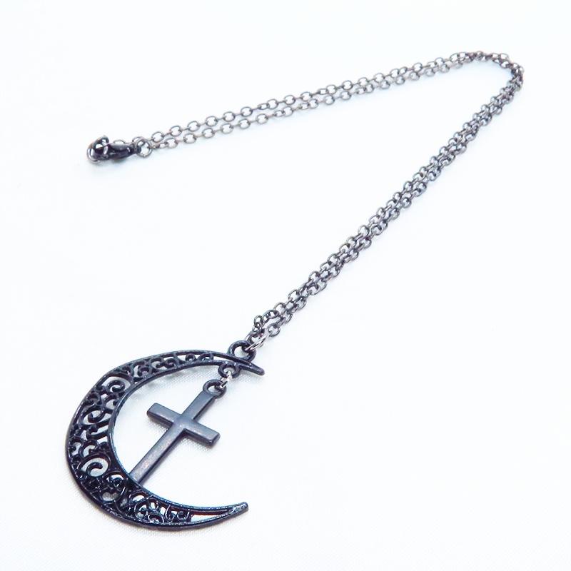 アラベスク調の透かし模様の入った三日月モチーフとロザリオ(十字架)を組み合わせたブラックネックレス 長さ変更可 アジャスター可