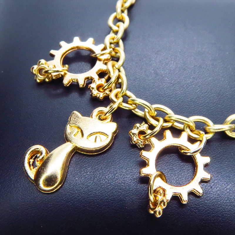 マットゴールド 猫と歯車を組み合わせたスチームパンク風ブレスレット