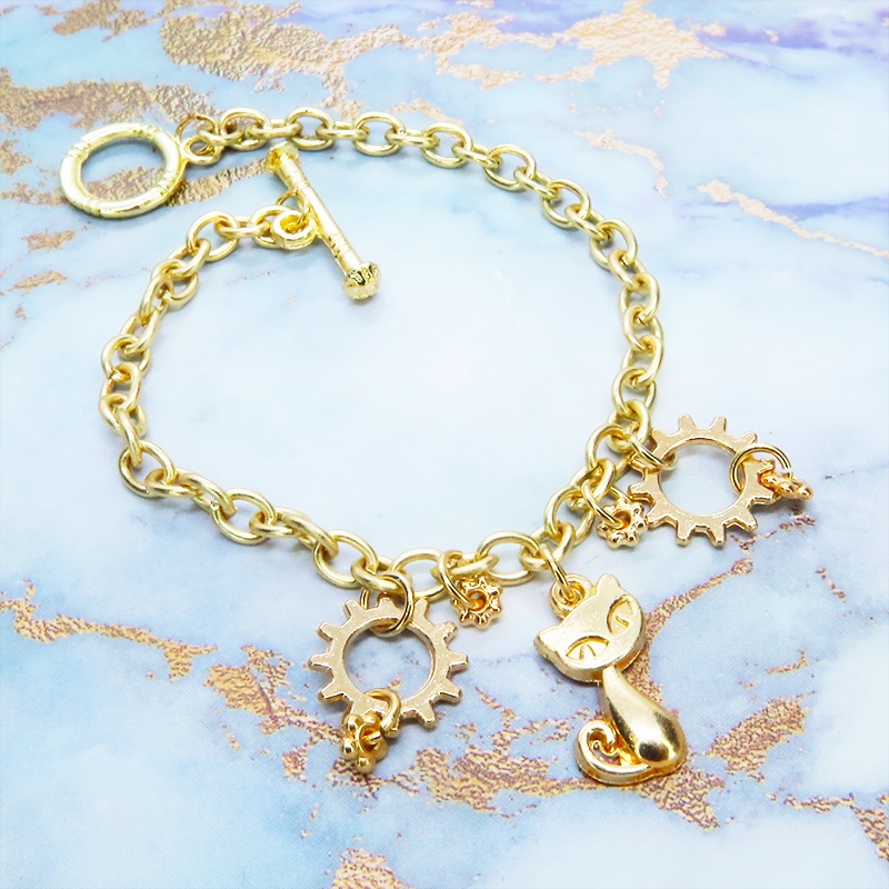 マットゴールド 猫と歯車を組み合わせたスチームパンク風ブレスレット