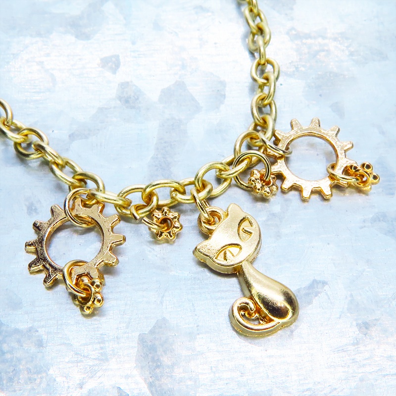 マットゴールド 猫と歯車を組み合わせたスチームパンク風ブレスレット