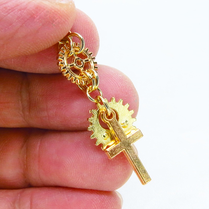 マットゴールド ロザリオ(十字架)と歯車を組合せたスチームパンク風コンパクトなピアス
