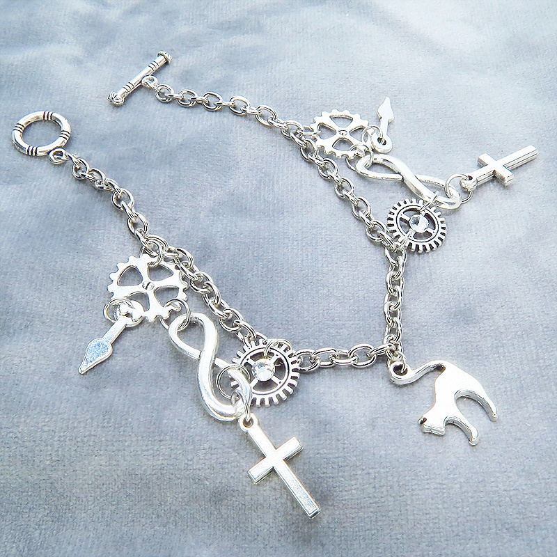 アンティークシルバー 跳ね猫と歯車を組合せたスチームパンク風ブレスレット ラインストーン