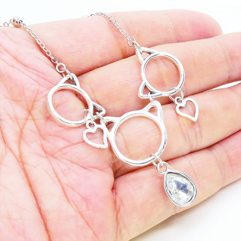 アンティークシルバー 猫フレームとガラスクリスタルを組合せたネックレス ビーズ付チェーン 長さ調整可 アジャスター可