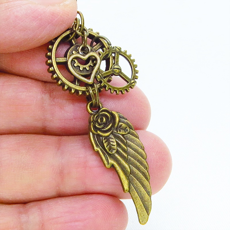 アンティークゴールド 翼と歯車を組合せたスチームパンク風ネックレス オープンハート 長さ調整可 アジャスター追加可