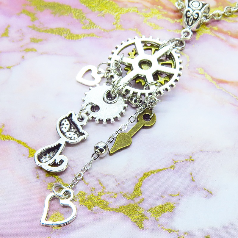 アンティークシルバー スチームパンク風 猫と歯車のペンダントネックレス チェーン付 長さ調整可 アジャスター可