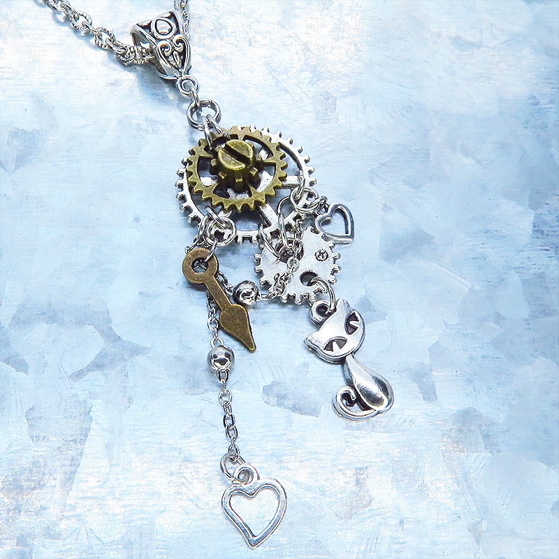 アンティークシルバー スチームパンク風 猫と歯車のペンダントネックレス チェーン付 長さ調整可 アジャスター可