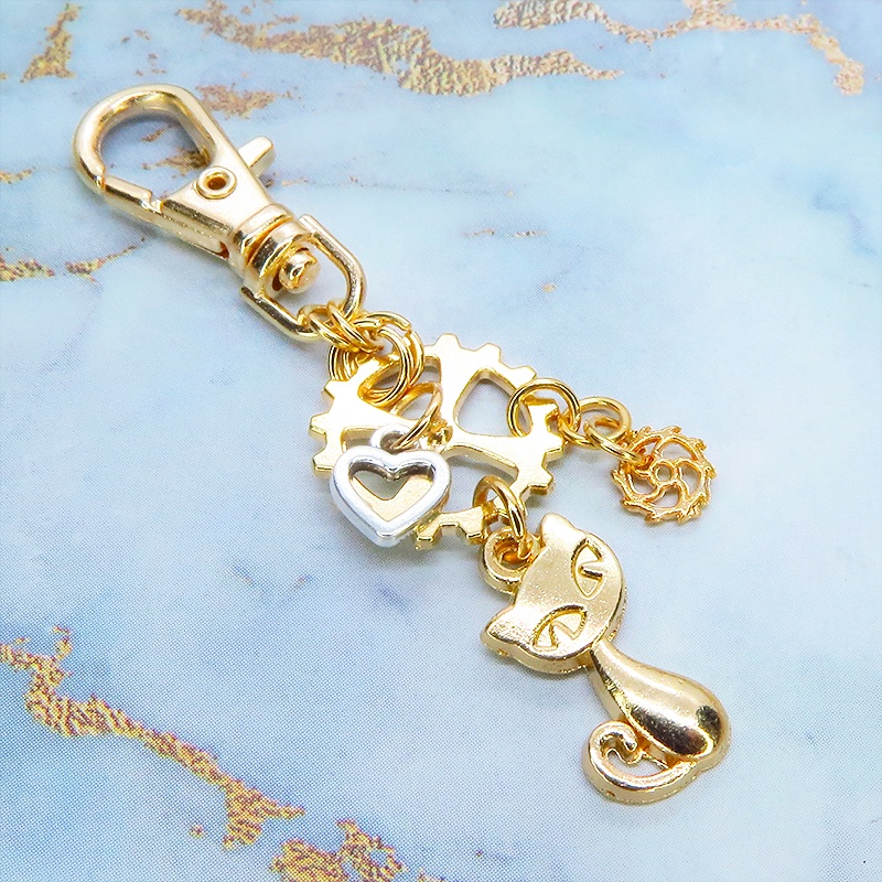 マットゴールド 猫と歯車のスチームパンク風キーホルダー バッグチャーム ファスナーチャーム 金具変更可