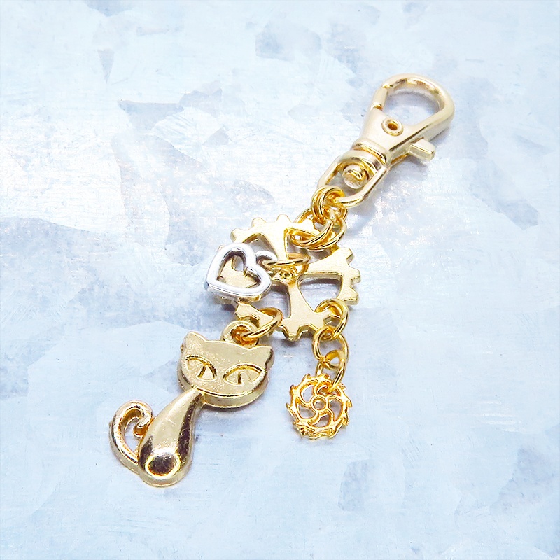 マットゴールド 猫と歯車のスチームパンク風キーホルダー バッグチャーム ファスナーチャーム 金具変更可