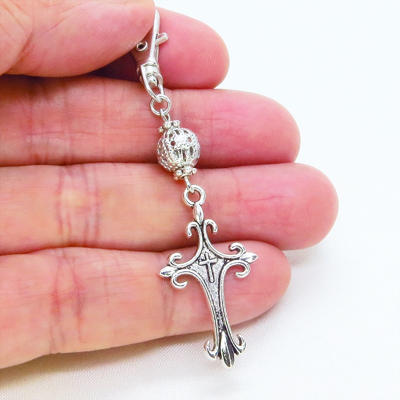 アンティークシルバー ゴシック調ロザリオとメタルビーズを組合せたキーホルダー バッグチャーム 金具変更可