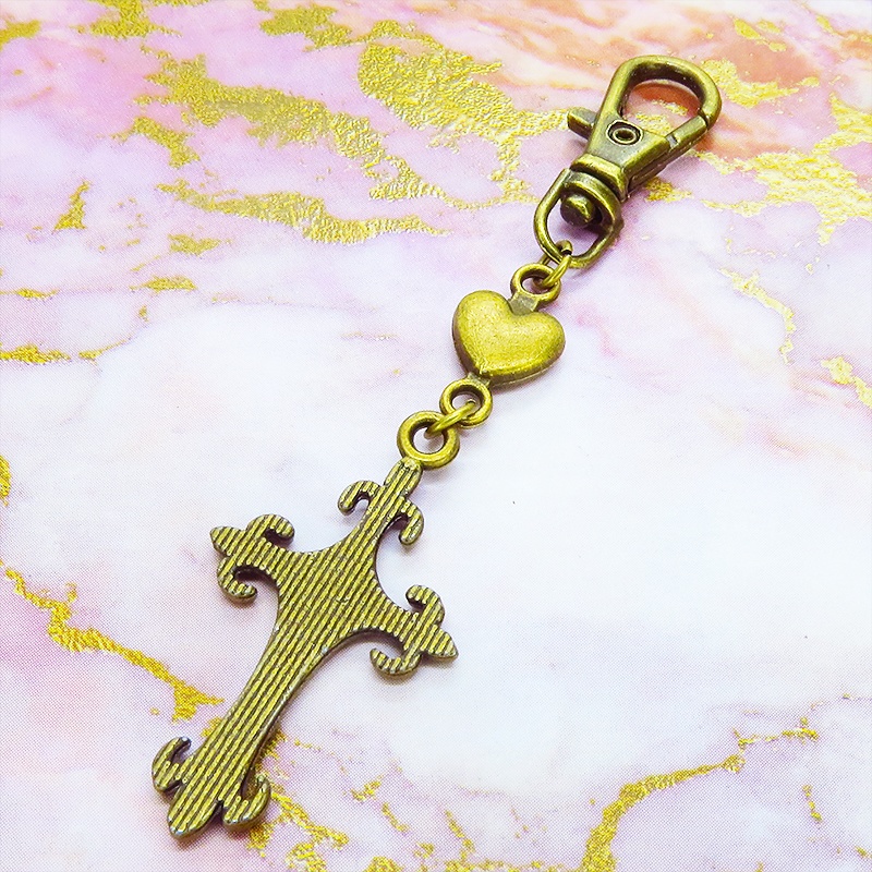 アンティークゴールド ロザリオ(十字架)とハートを組合せたキーホルダー バッグチャーム 金具変更可