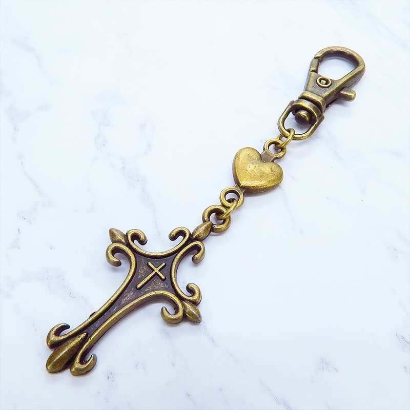 アンティークゴールド ロザリオ(十字架)とハートを組合せたキーホルダー バッグチャーム 金具変更可