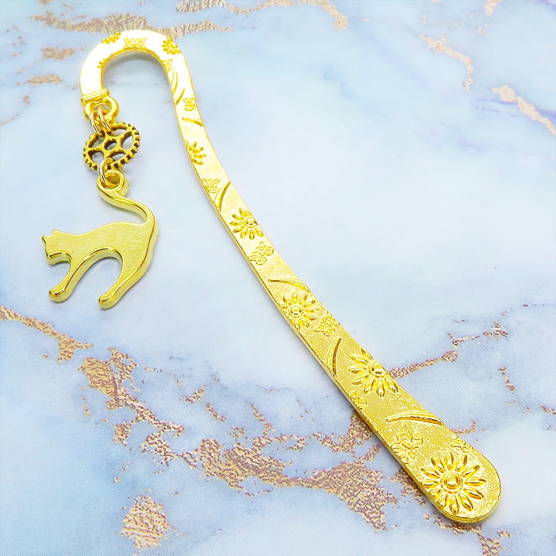 ゴールドカラー 跳ね猫と小さな歯車を組合せた大人可愛いブックマーカー 栞 しおり 花柄模様