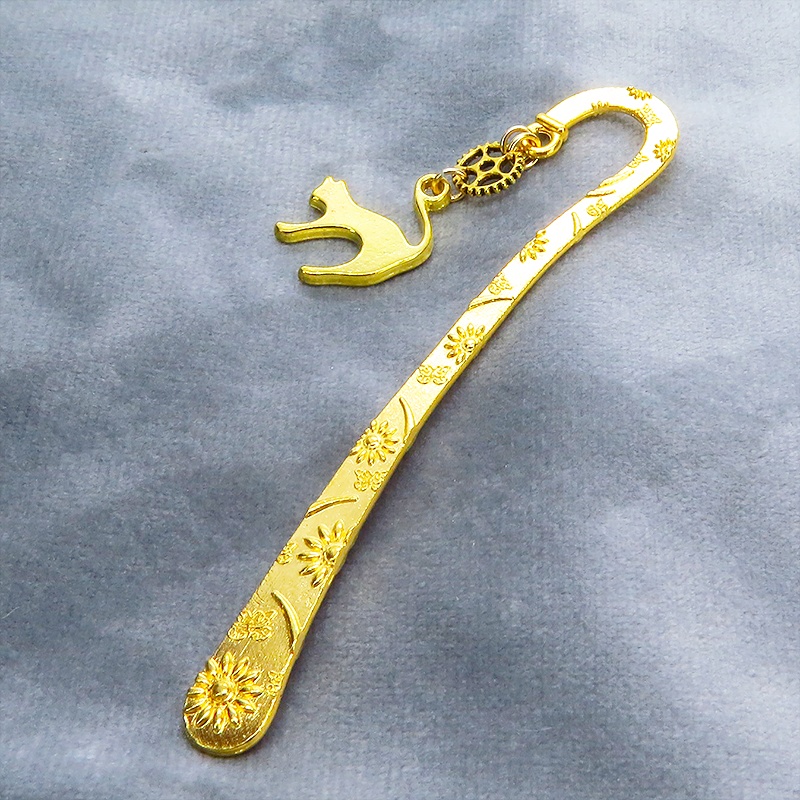 ゴールドカラー 跳ね猫と小さな歯車を組合せた大人可愛いブックマーカー 栞 しおり 花柄模様