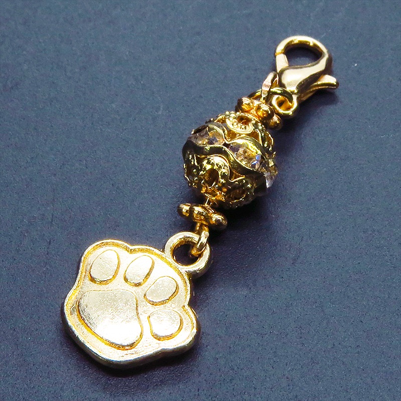 スマホ・マスクチャーム マットゴールド 肉球とメタルビーズのチャーム 猫 犬 金具変更可 ジャックピン追加可能