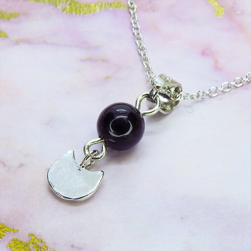 シルバー925 猫フェイスモチーフとオニキスを組合せたコンパクトなネックレス スワロフスキー アジャスター追加可