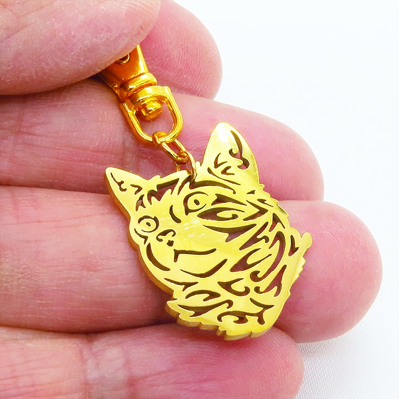 【再販×3】ゴールドカラー リアルな猫フェイスモチーフのキーホルダー ダイカット ステンレス メンズ レディース 金具変更可