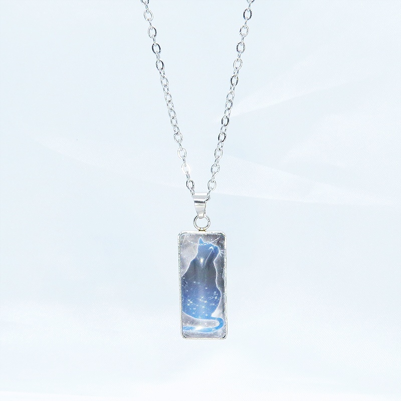 星を見上げる猫 ステンレス製タグプレート型ガラスカボションペンダント・ネックレス 長さ変更可 アジャスター可