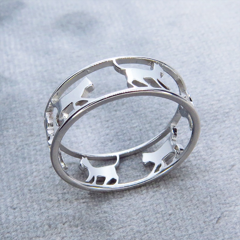 【再販×6】シルバーカラー ステンレス製 歩く猫シルエットが連なる大人可愛いリング 繊細 16号