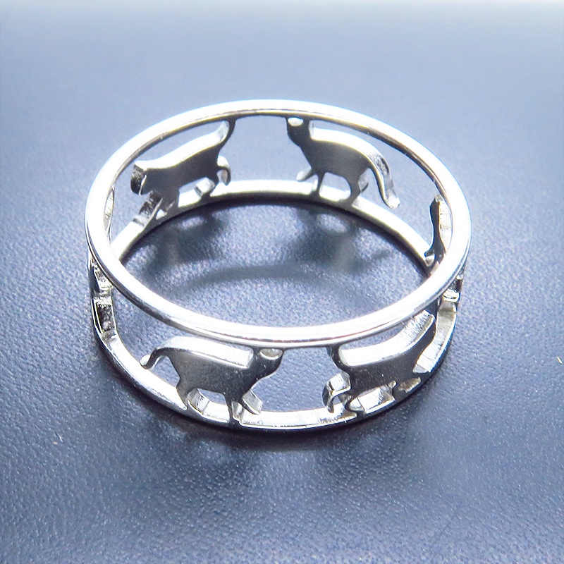 【再販×6】シルバーカラー ステンレス製 歩く猫シルエットが連なる大人可愛いリング 繊細 16号