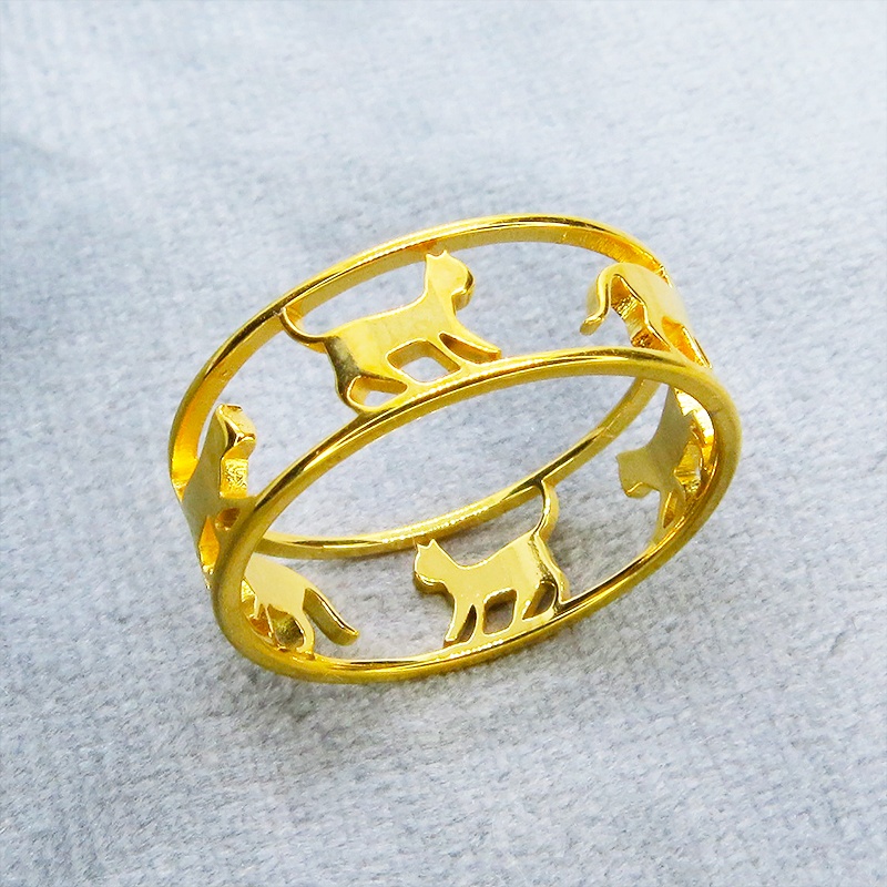 【再販×3】ゴールドカラー ステンレス製 歩く猫シルエットが連なる大人可愛いリング 繊細 16号