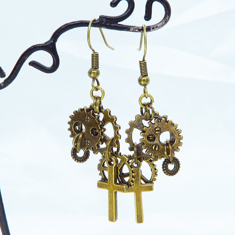アンティークゴールド ロザリオ(十字架)と歯車を組合せたコンパクトなピアス スチームパンク風 コンパクト