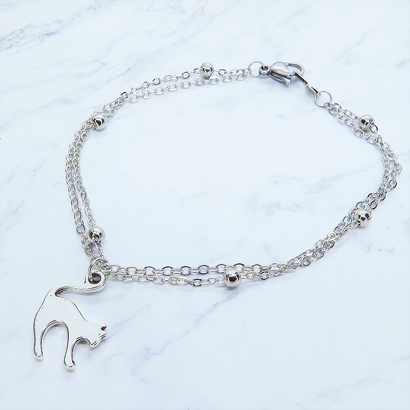 アンティークシルバー 跳ね猫モチーフのダブルチェーンブレスレット ビーズ付チェーン アジャスター可