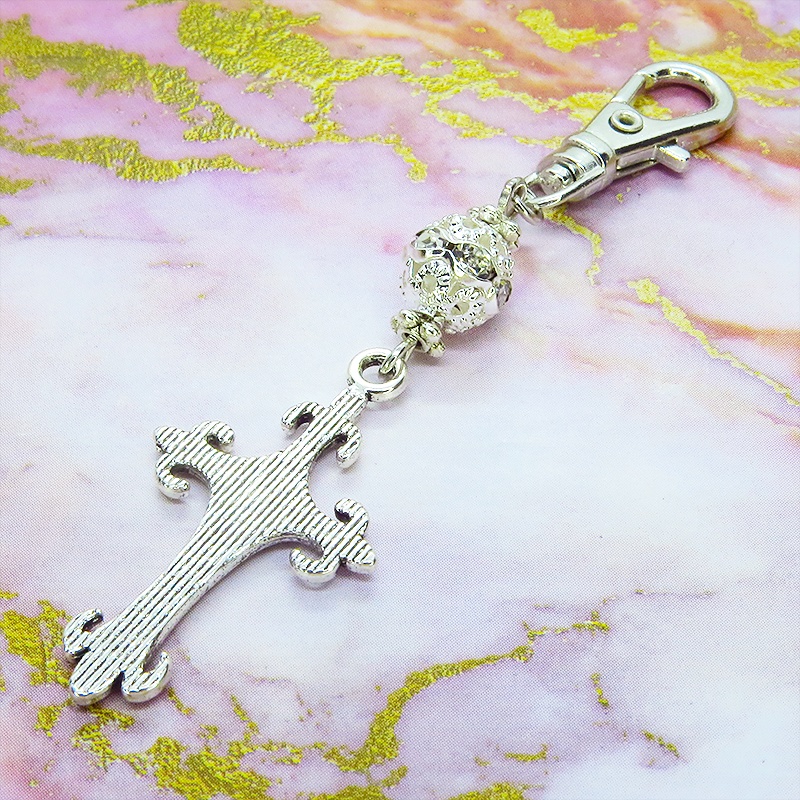 アンティークシルバー ゴシック調ロザリオとメタルビーズを組合せたキーホルダー バッグチャーム ファスナーチャーム 金具変更可