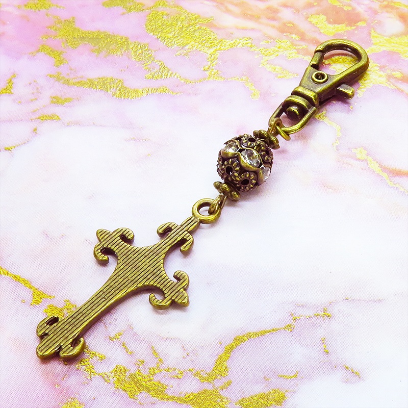 アンティークゴールド ゴシック調ロザリオとメタルビーズを組合せたキーホルダー バッグチャーム ファスナーチャーム 金具変更可
