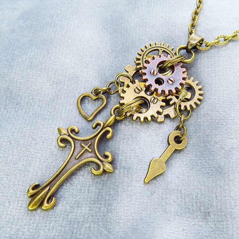 アンティークゴールド ロザリオと多層構造の歯車を組合せたスチームパンク風ネックレス コンパクト 長さ変更可