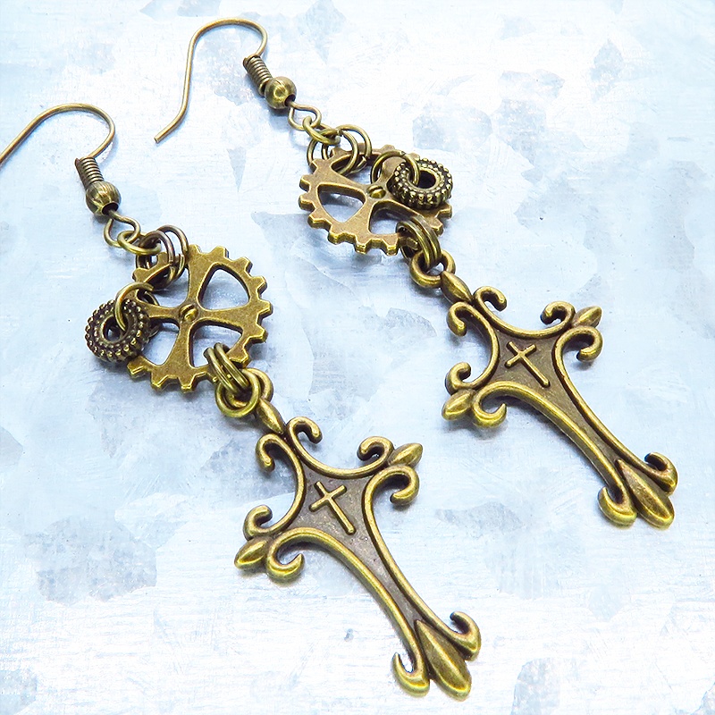 アンティークゴールド ゴシック調ロザリオ(十字架)と歯車モチーフを組合せたピアス スチームパンク風