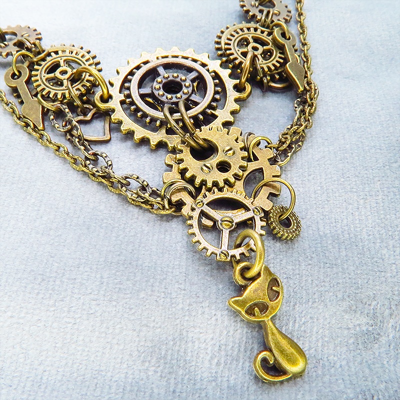 アンティークゴールド 猫と多数の歯車を組合せた多層多重の本格的スチームパンクネックレス 長さ調整可