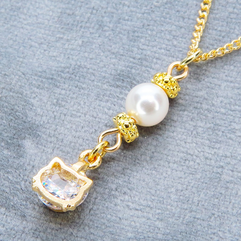 マットゴールド キュービックジルコニアの猫フェイスフレームとスワロフスキーパールのネックレス 長さ変更可 アジャスター可